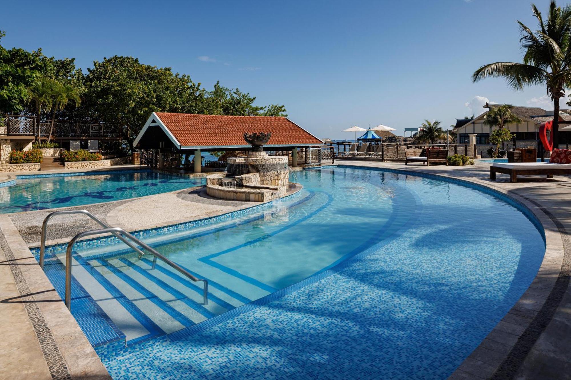 Sandals Ochi Beach All Inclusive Resort - Couples Only (Adults Only) Ocho Rios Dış mekan fotoğraf